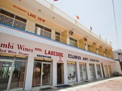 Hotel Lakeside Khajuraho Exterior photo